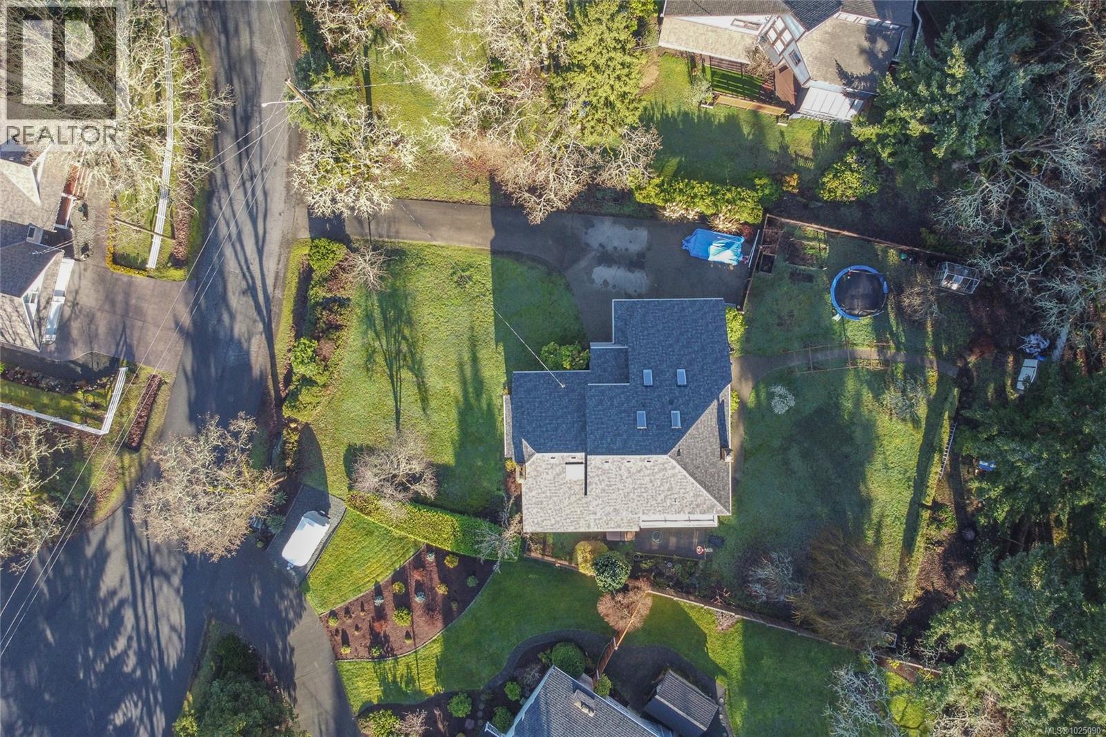 6431 Abbey Rd, Duncan