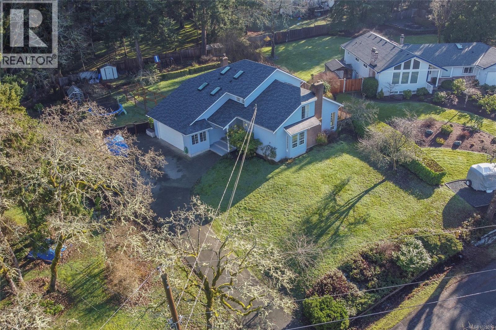 6431 Abbey Rd, Duncan