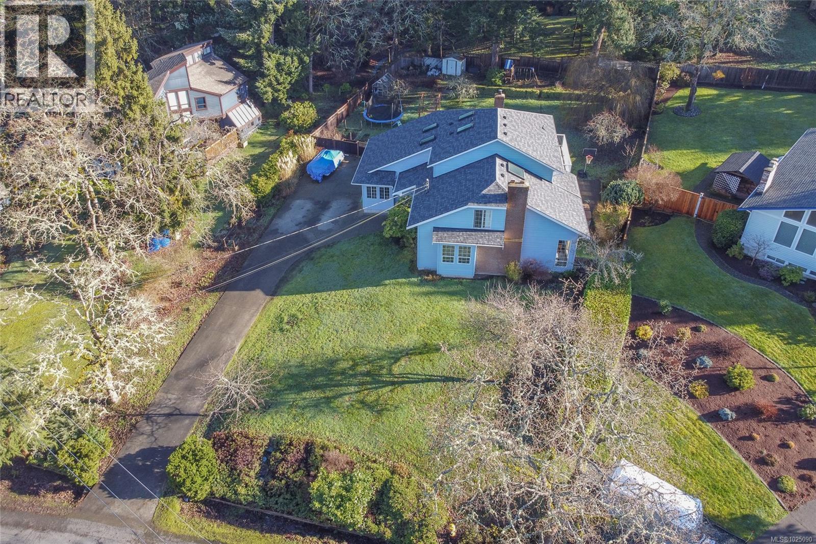 6431 Abbey Rd, Duncan