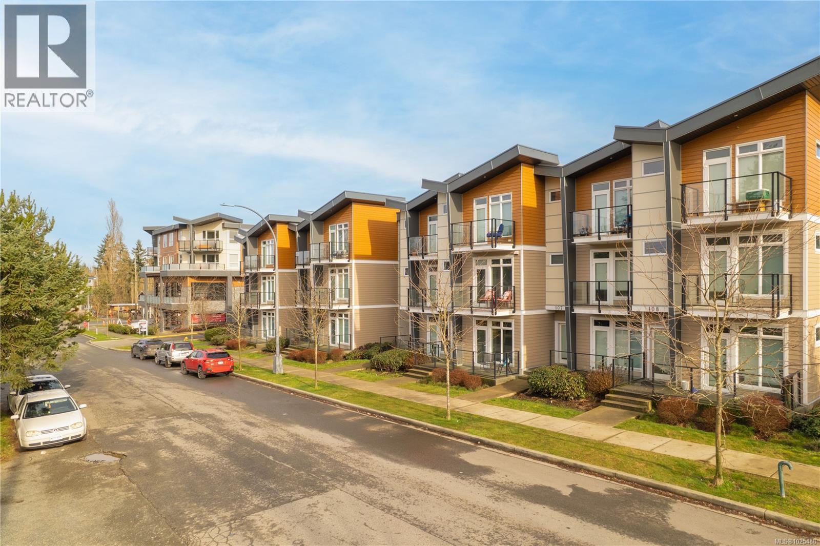 106 308 Hillcrest Ave, Nanaimo