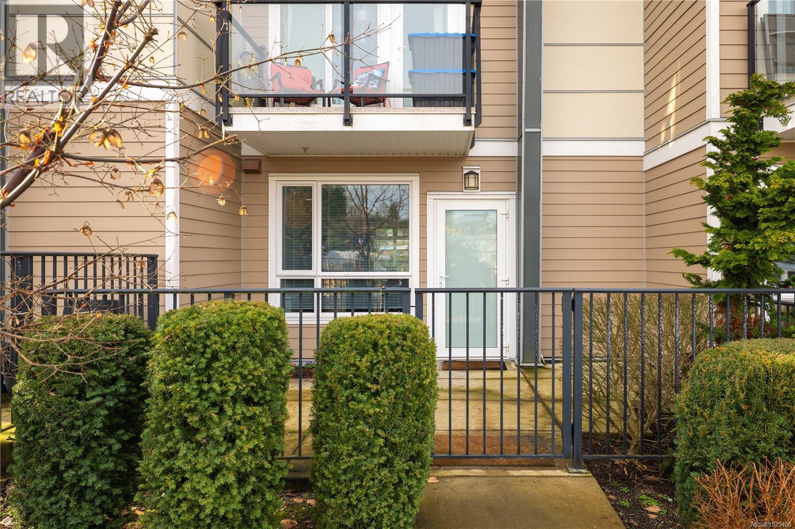 106 308 Hillcrest Ave, Nanaimo