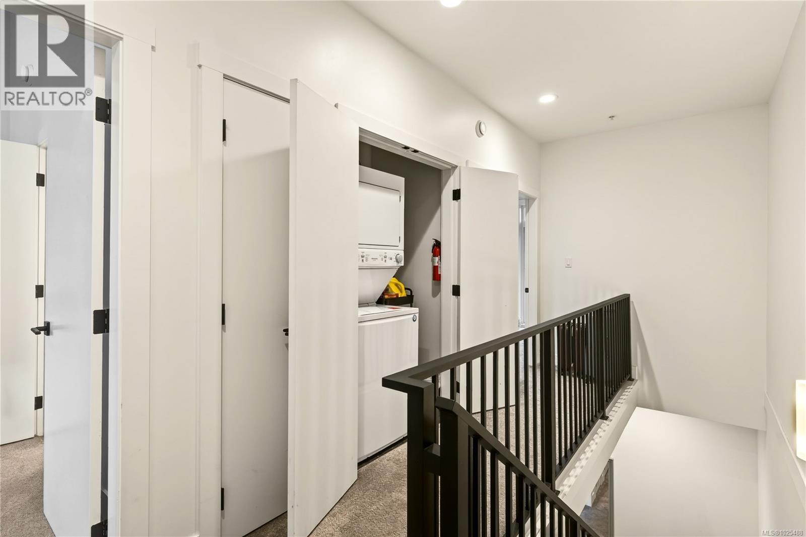 106 308 Hillcrest Ave, Nanaimo