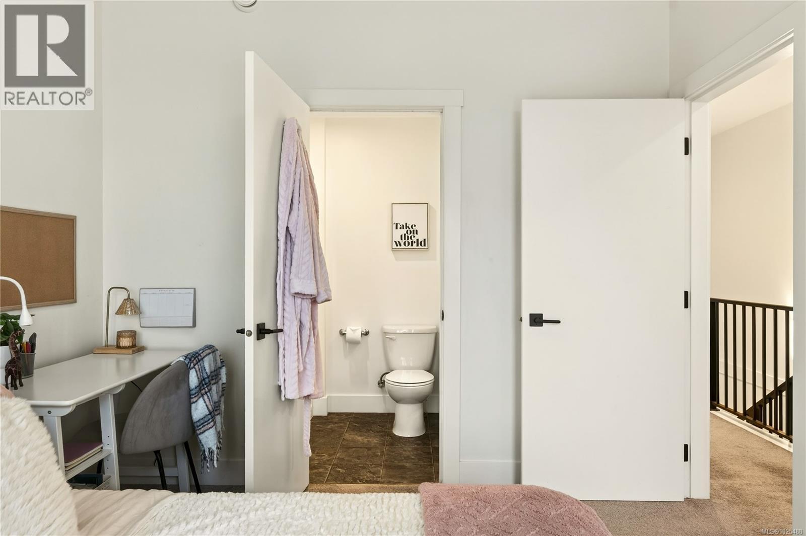 106 308 Hillcrest Ave, Nanaimo