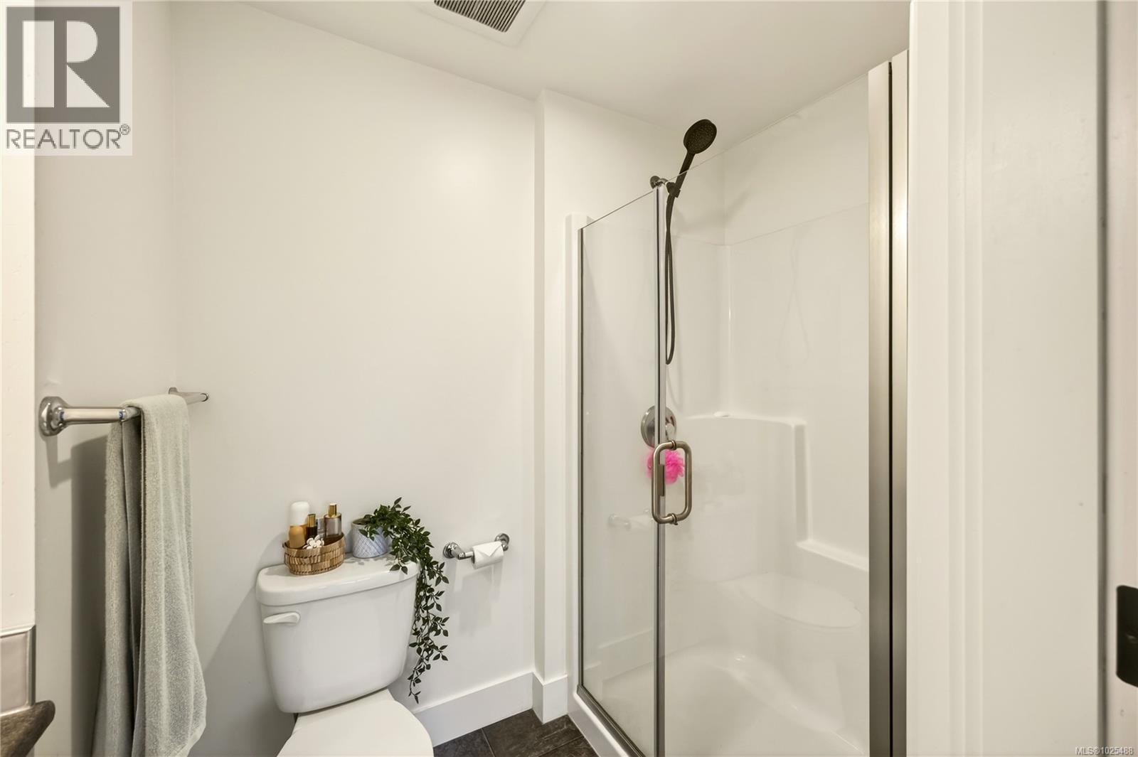 106 308 Hillcrest Ave, Nanaimo