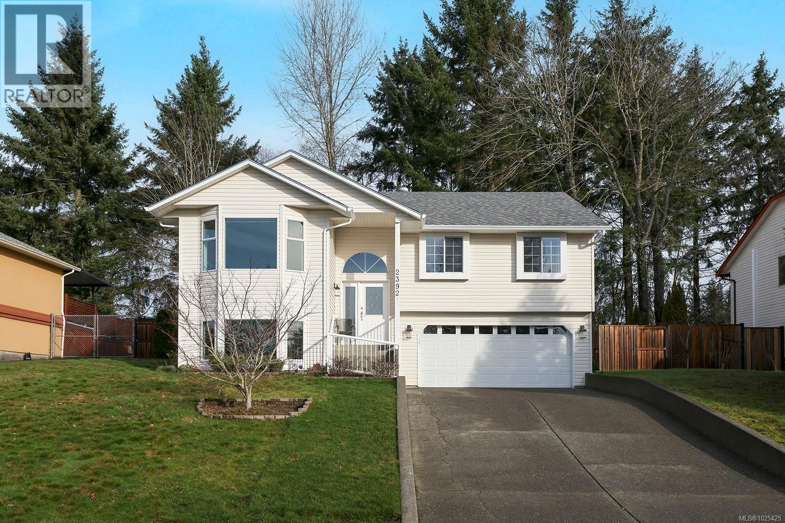 2392 Valley View Dr, Courtenay