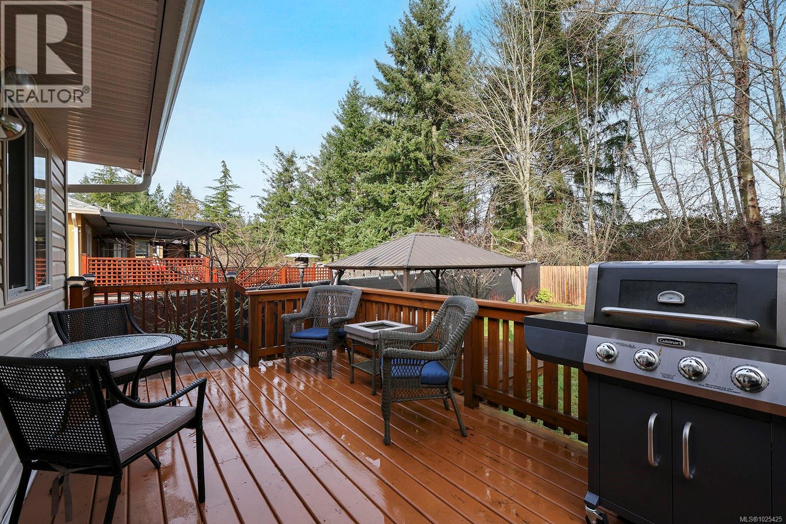 2392 Valley View Dr, Courtenay