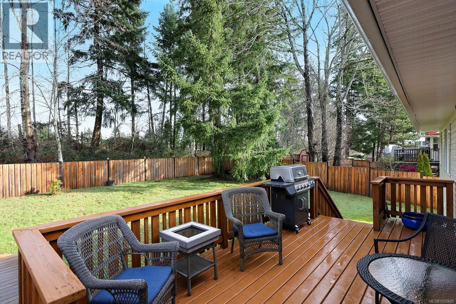 2392 Valley View Dr, Courtenay