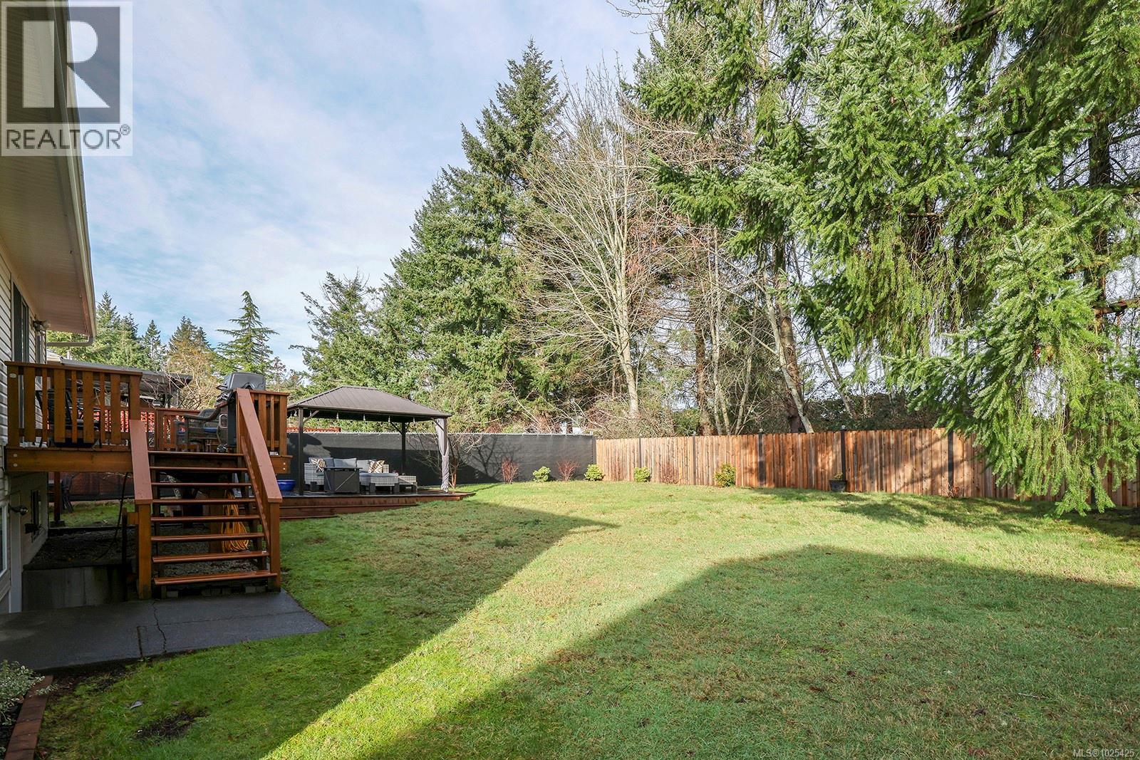 2392 Valley View Dr, Courtenay