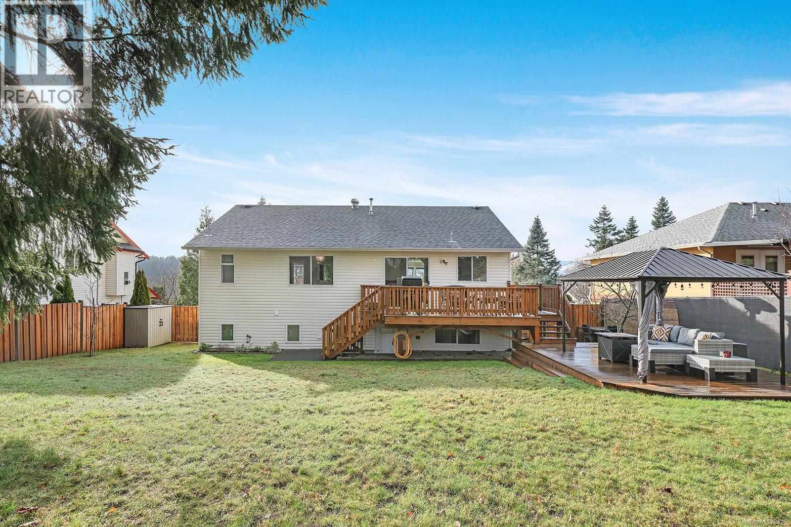 2392 Valley View Dr, Courtenay