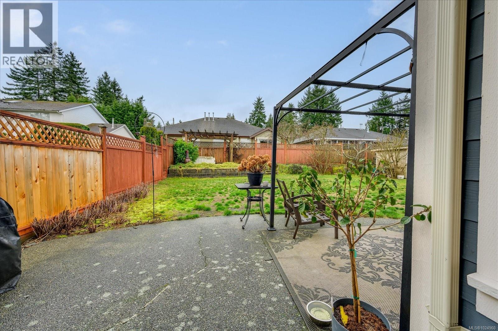 6638 KESTREL CRES - 22