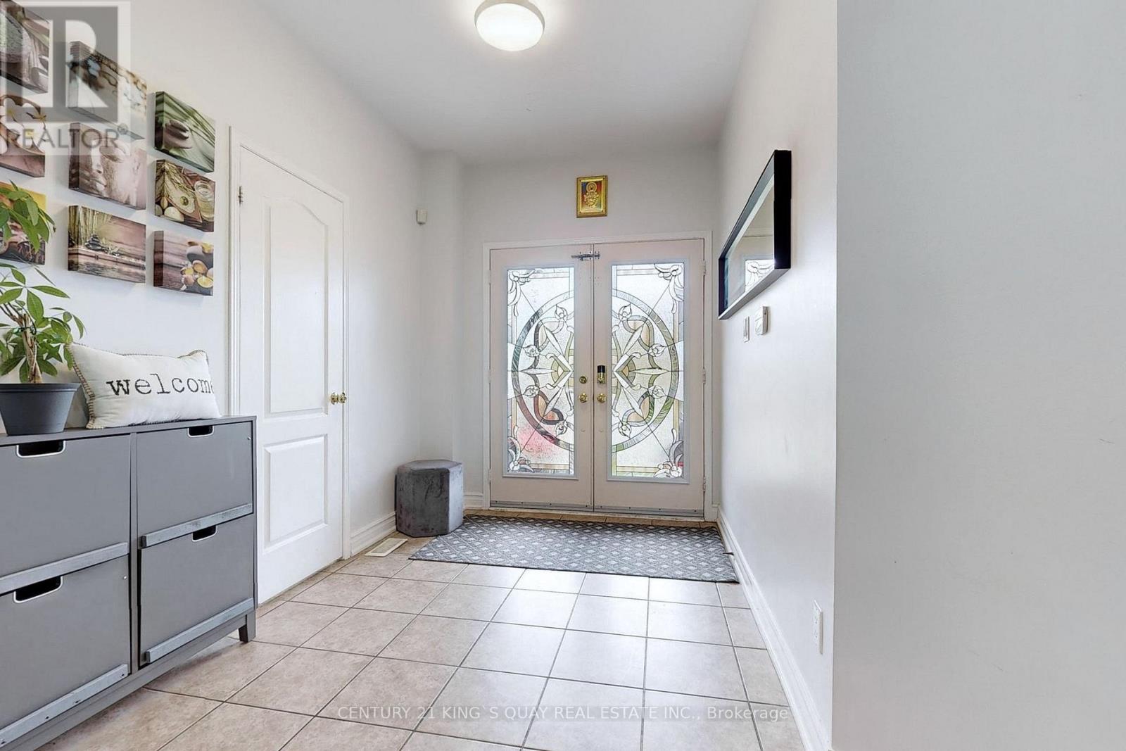 1418 LIVESEY DRIVE - Photo 3 of 40, Oshawa (Taunton), Ontario