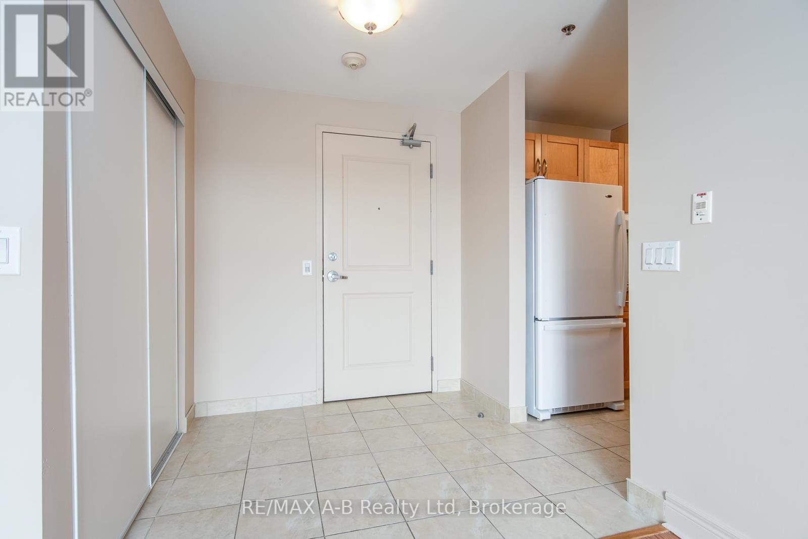 #432 - 200 MCCARTHY ROAD - Photo 4 of 49, Stratford, Ontario