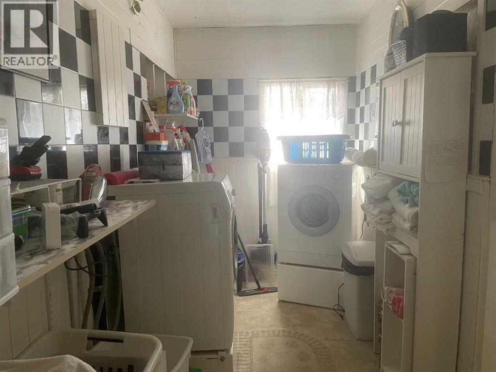 
          842048 RGE RD 51
            <br/>
            <span>Rural Clear Hills County</span>
            , 
            <span>AB</span>
             <span>T0H2A0</span>
         - Photo 17