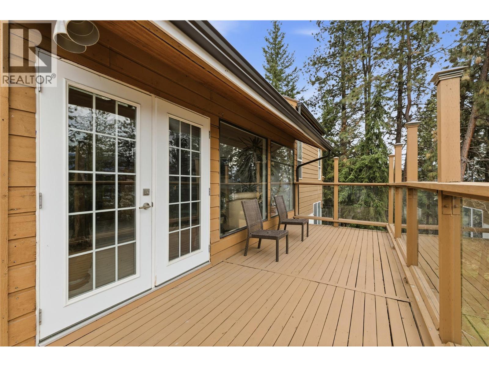 324 Clifton Road N, Kelowna