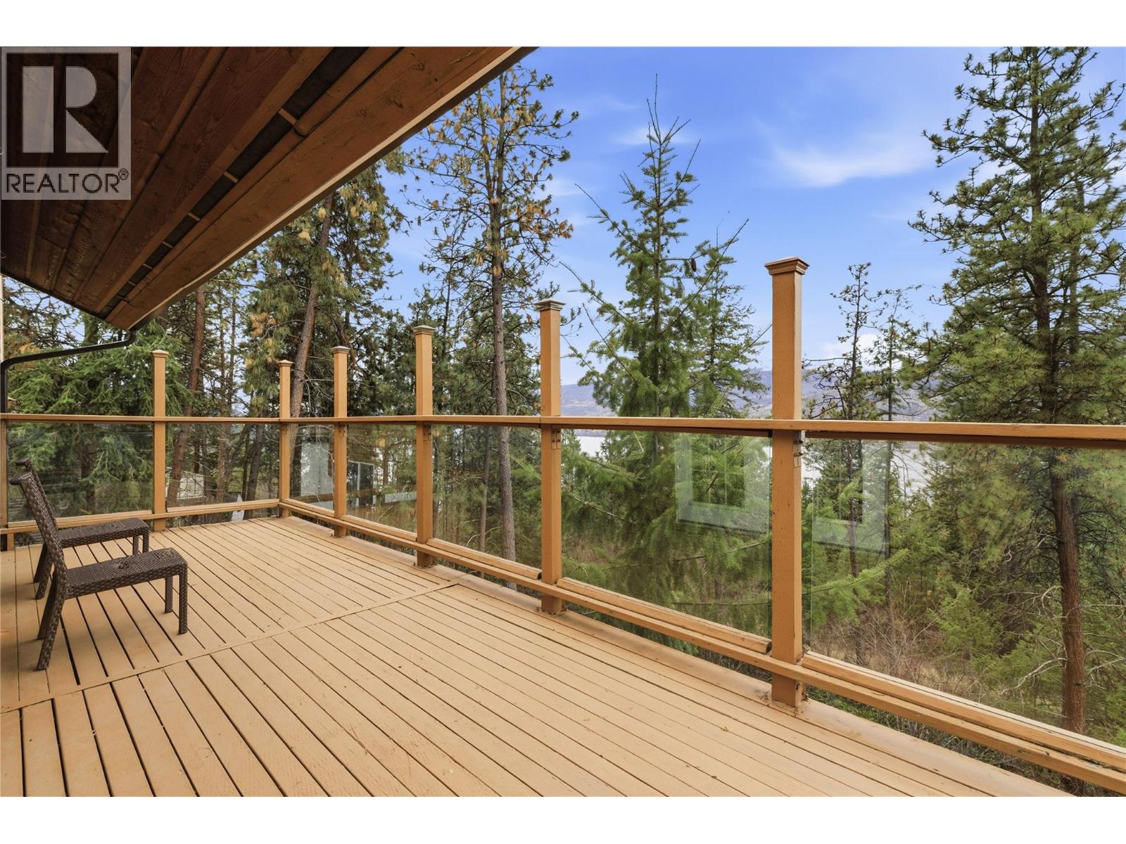 324 Clifton Road N, Kelowna