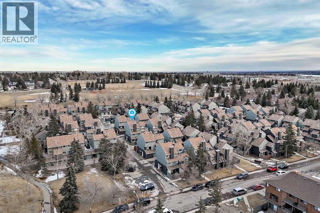 Single Family House for Sale in   Glamis Green SW Glamorgan Calgary 