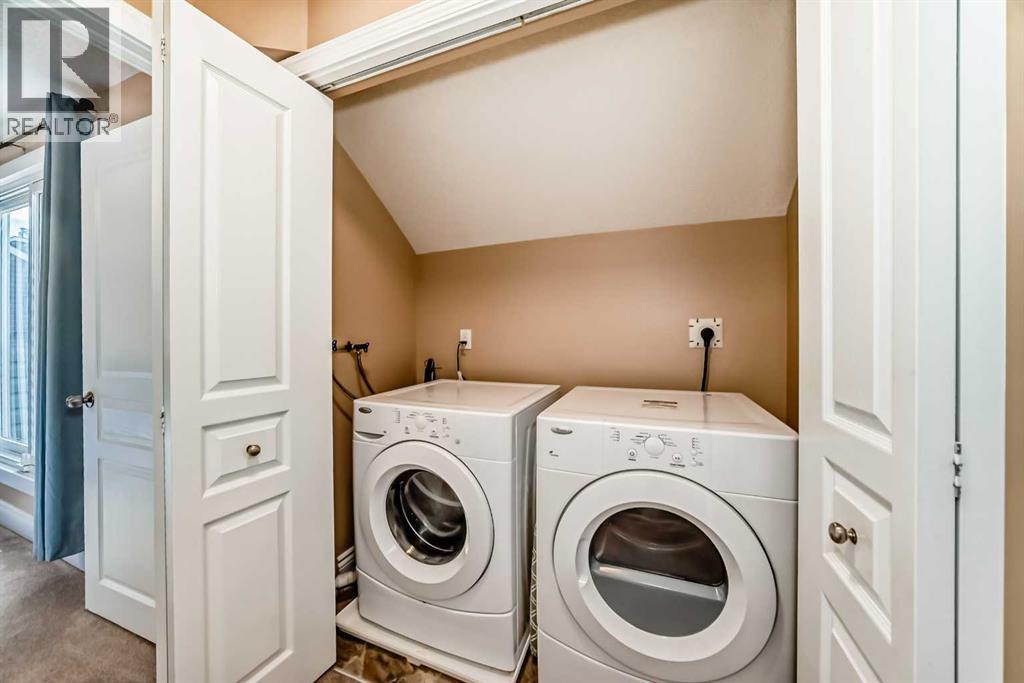 Single Family House for Sale in   Glamis Green SW Glamorgan Calgary 