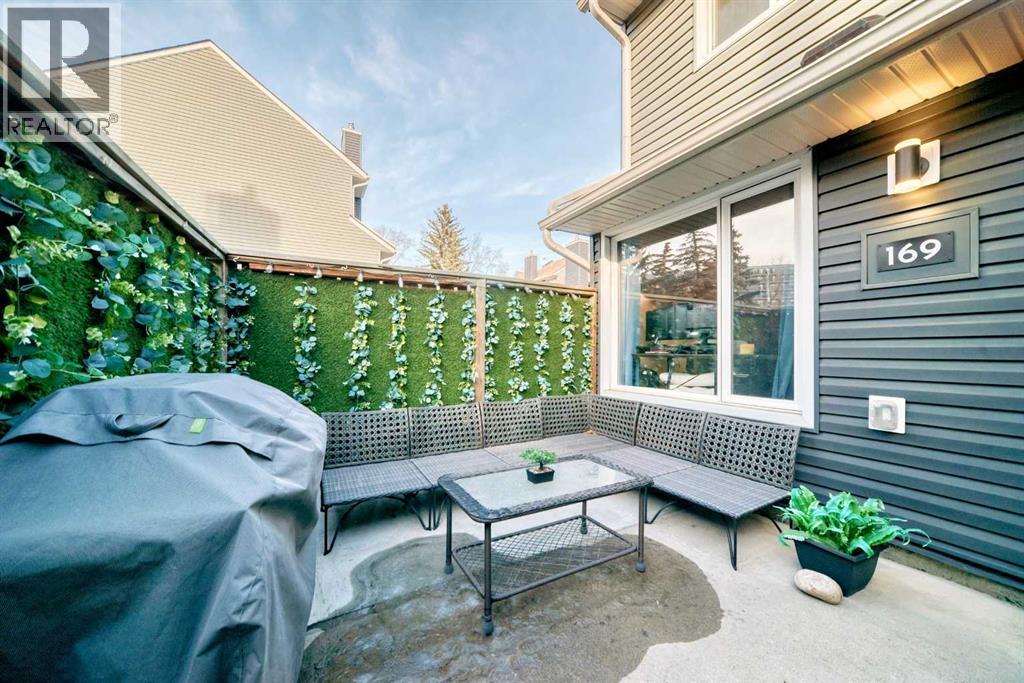 Single Family House for Sale in   Glamis Green SW Glamorgan Calgary 