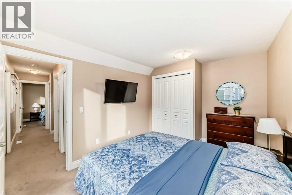 Single Family House for Sale in   Glamis Green SW Glamorgan Calgary 