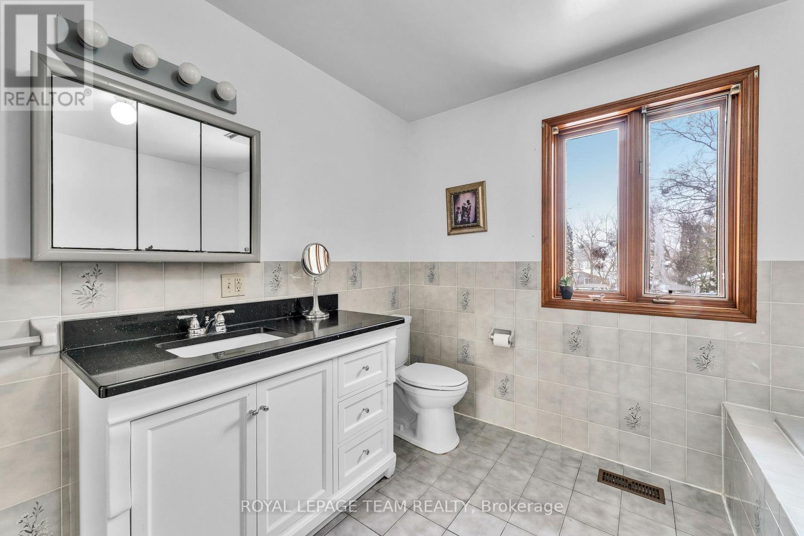 1409 MORY STREET — photo 30