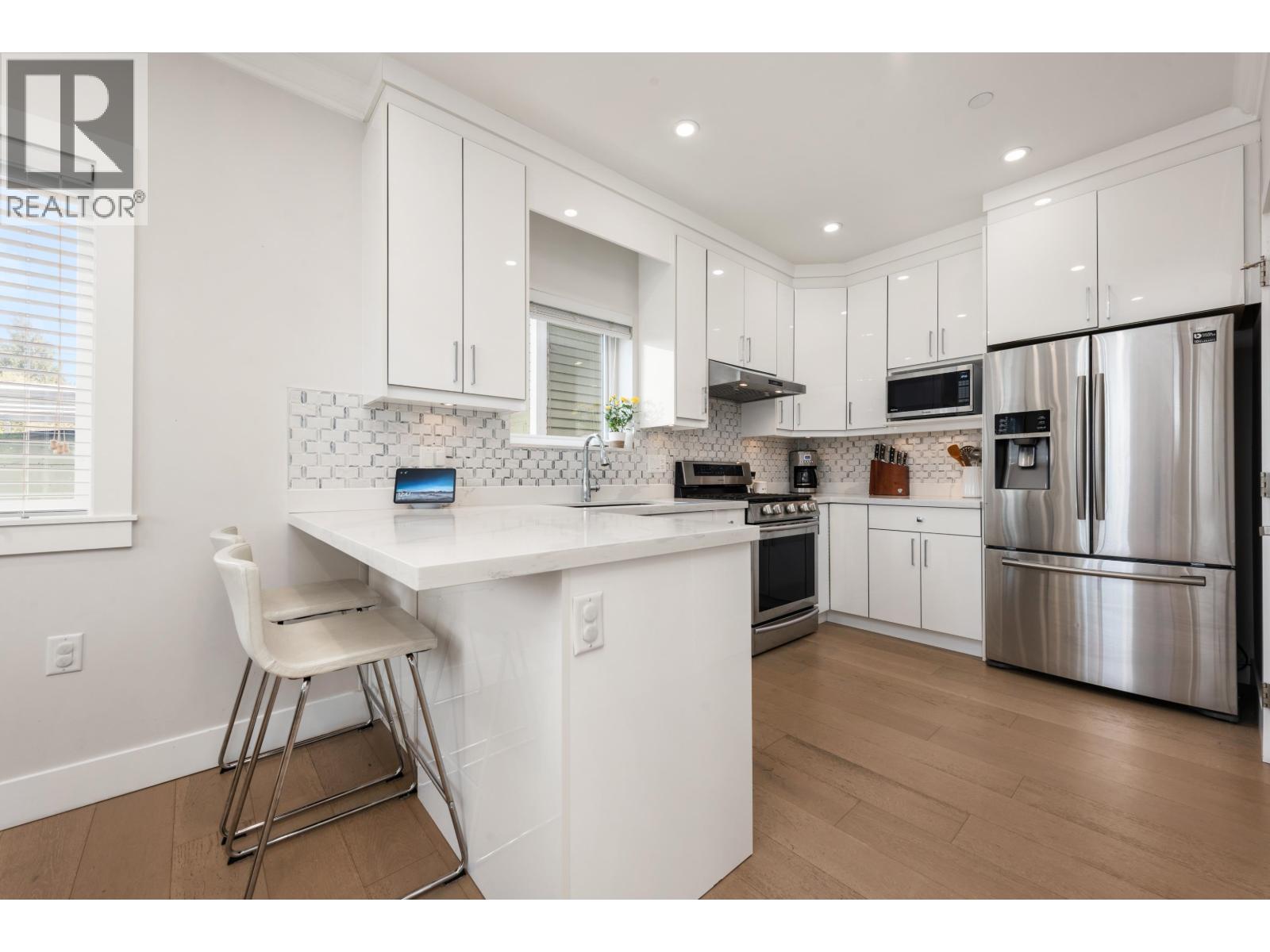 2876 CLARK DRIVE - Photo 3 of 31, Vancouver, British Columbia