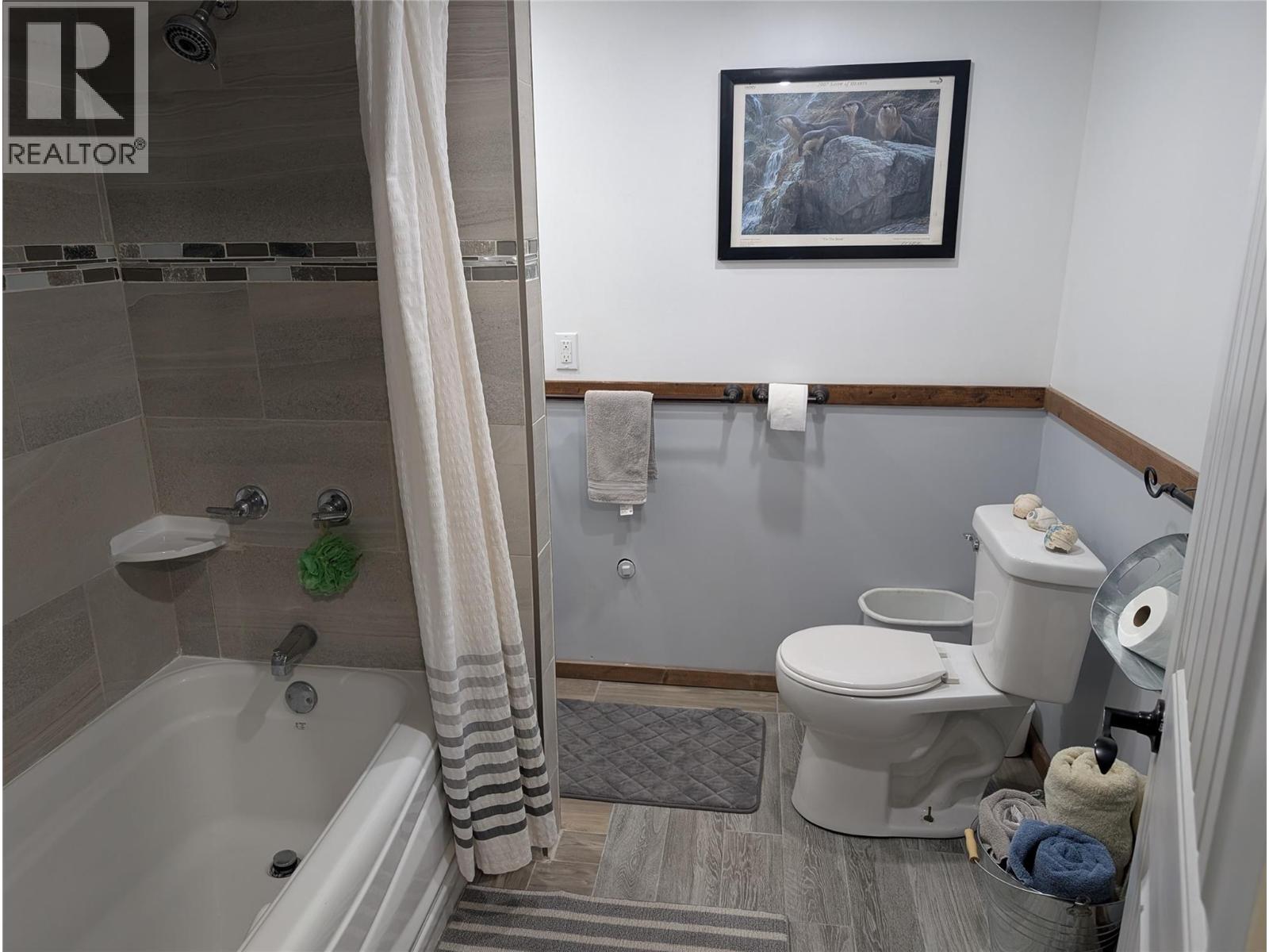 56 SUKUNKA Place, Tumbler Ridge