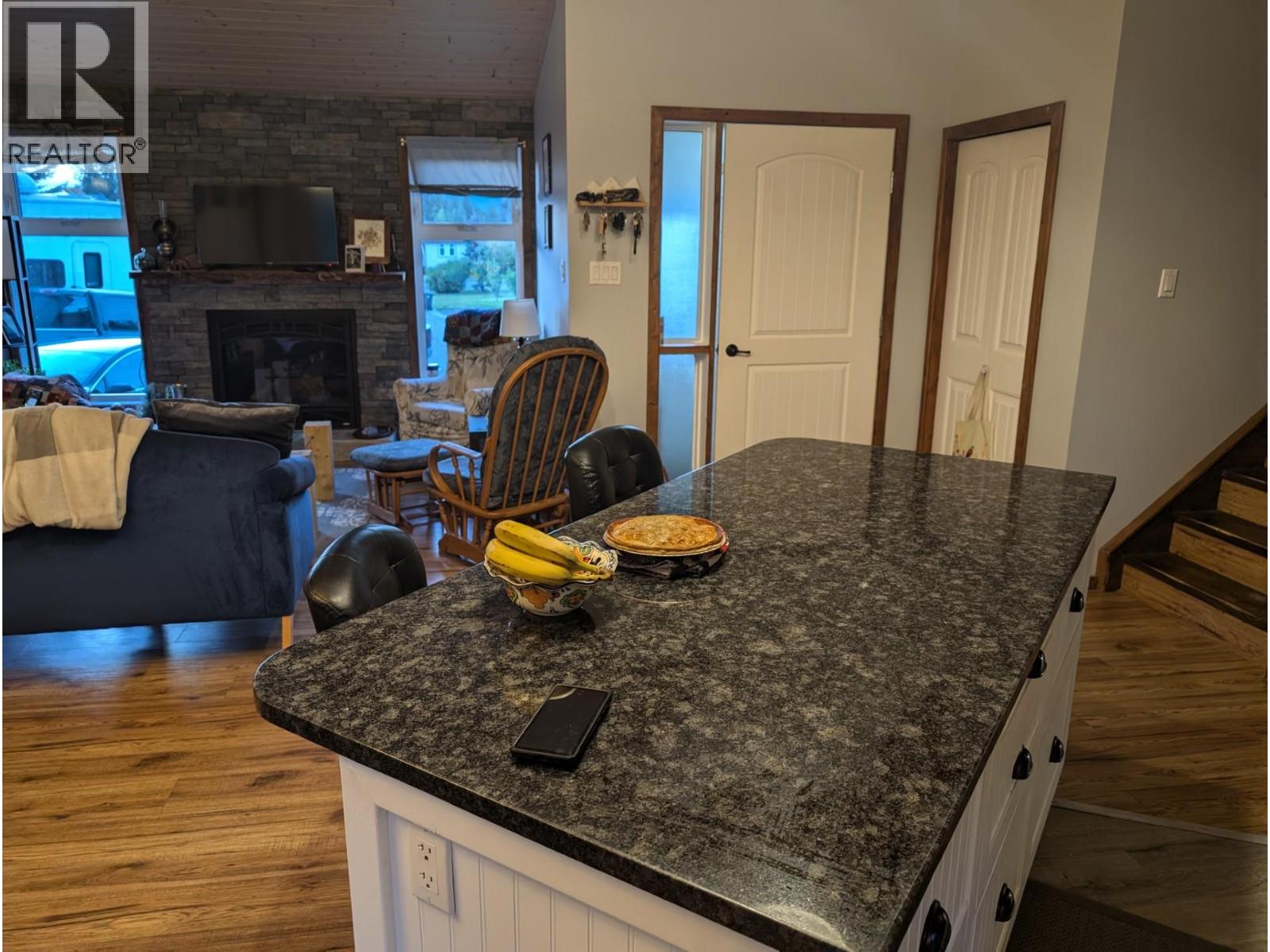 56 SUKUNKA Place, Tumbler Ridge