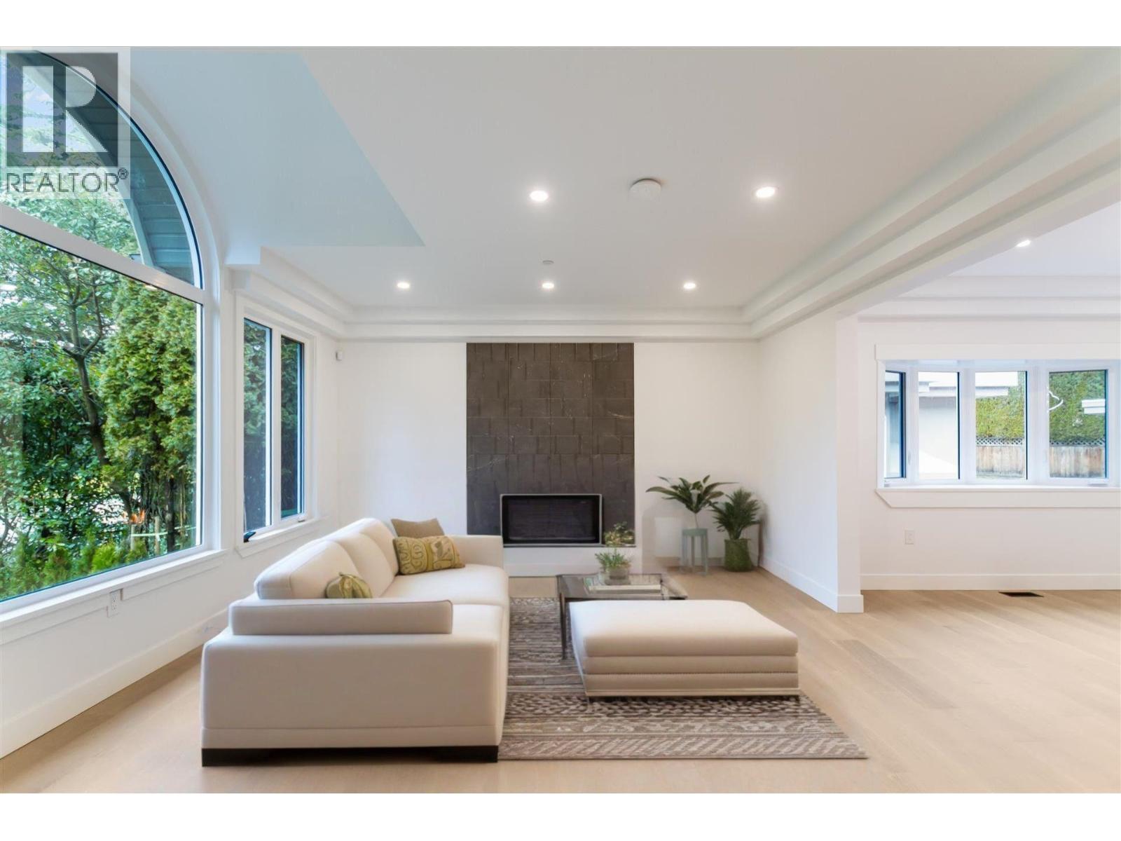 4085 MARINE Drive - photo 2