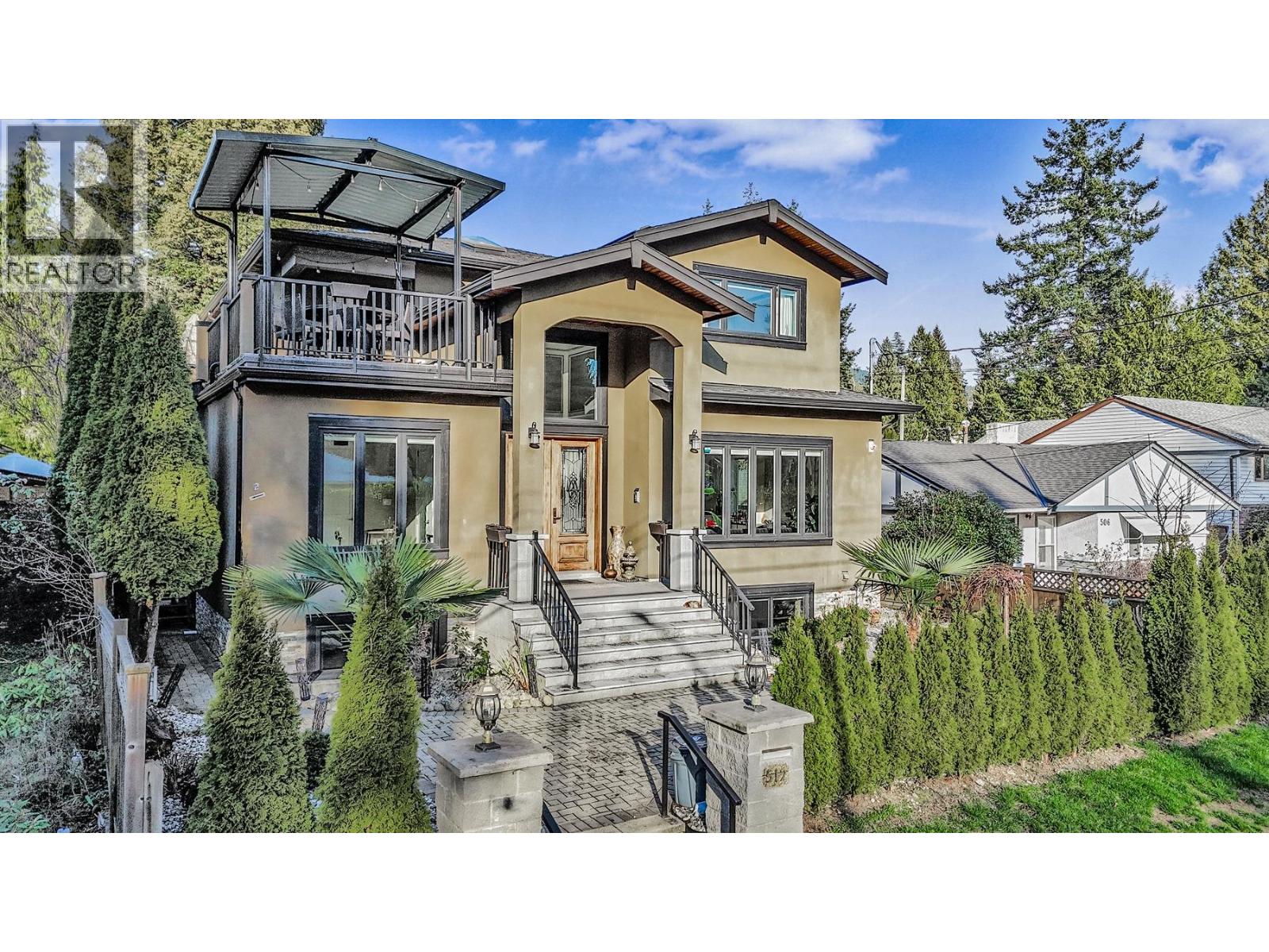 512 W 23RD STREET, North Vancouver