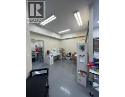 105 3993 Henning Drive, Burnaby, BC V5C6P7 Photo 6