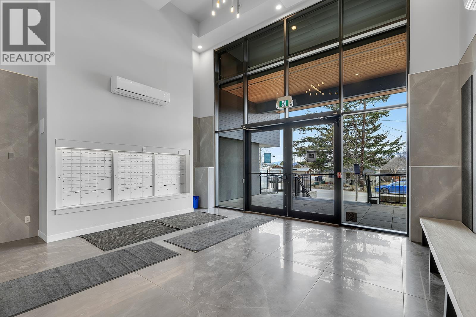 #327 345 Dougall Road N - 24