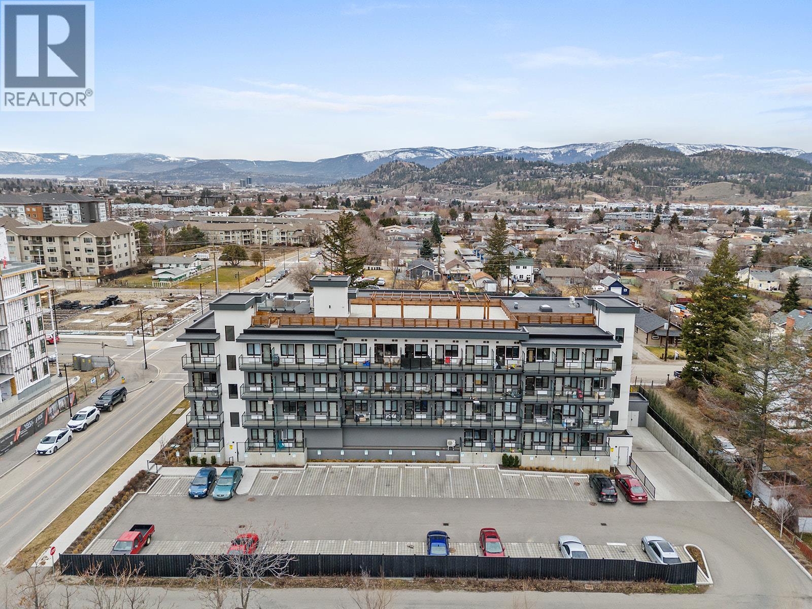 327 345 Dougall Road North, Kelowna