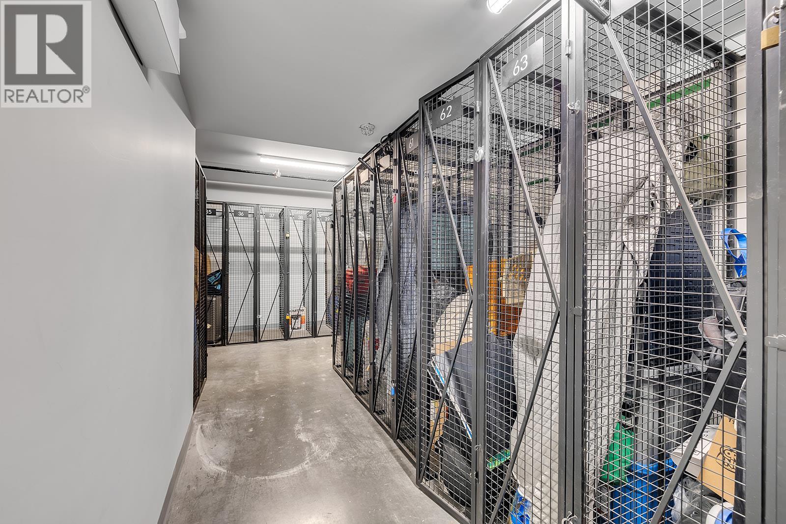 327 345 Dougall Road North, Kelowna