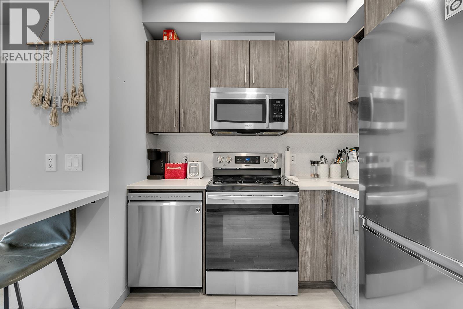 #327 345 Dougall Road N - 5