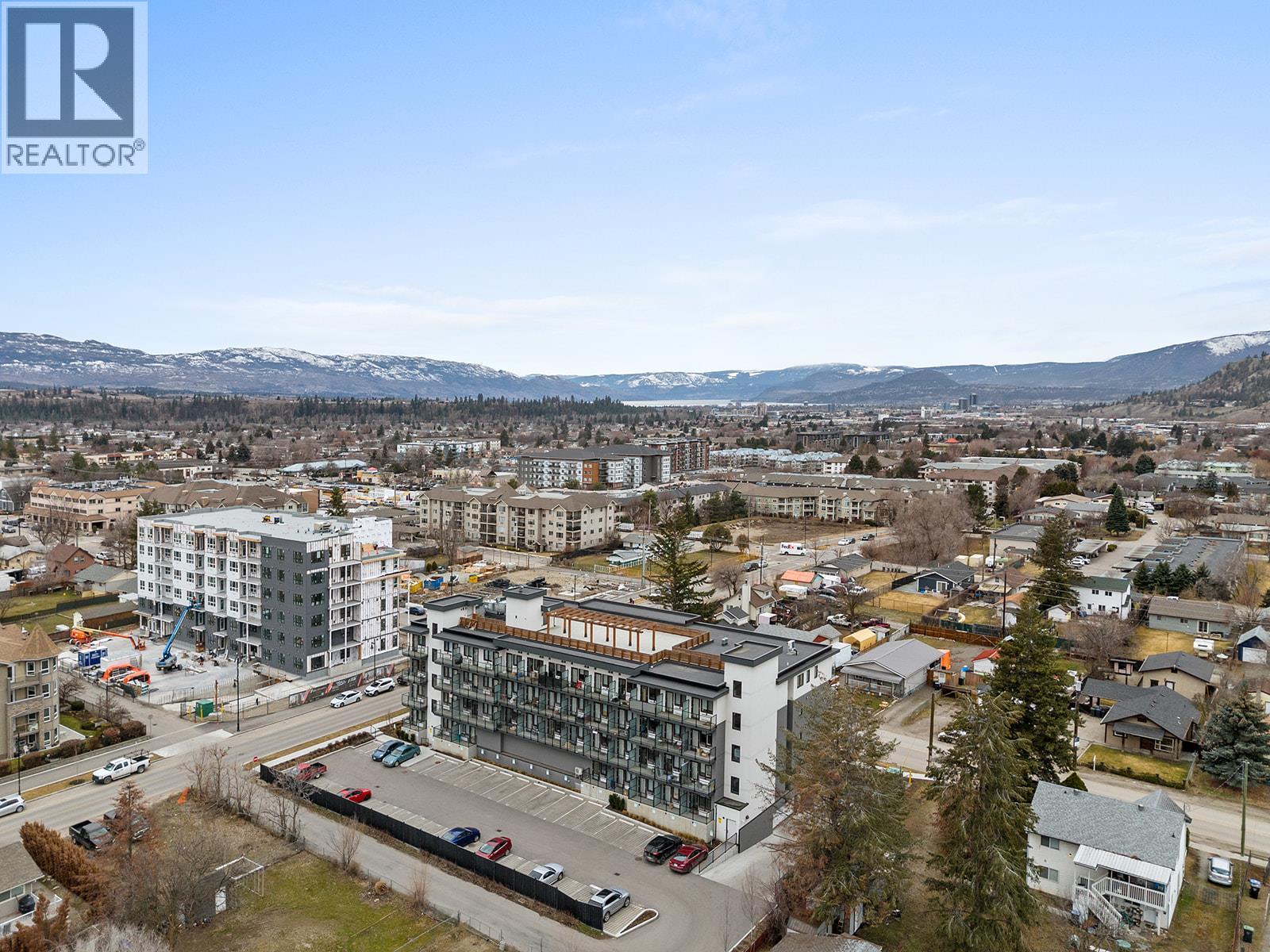 327 345 Dougall Road North, Kelowna