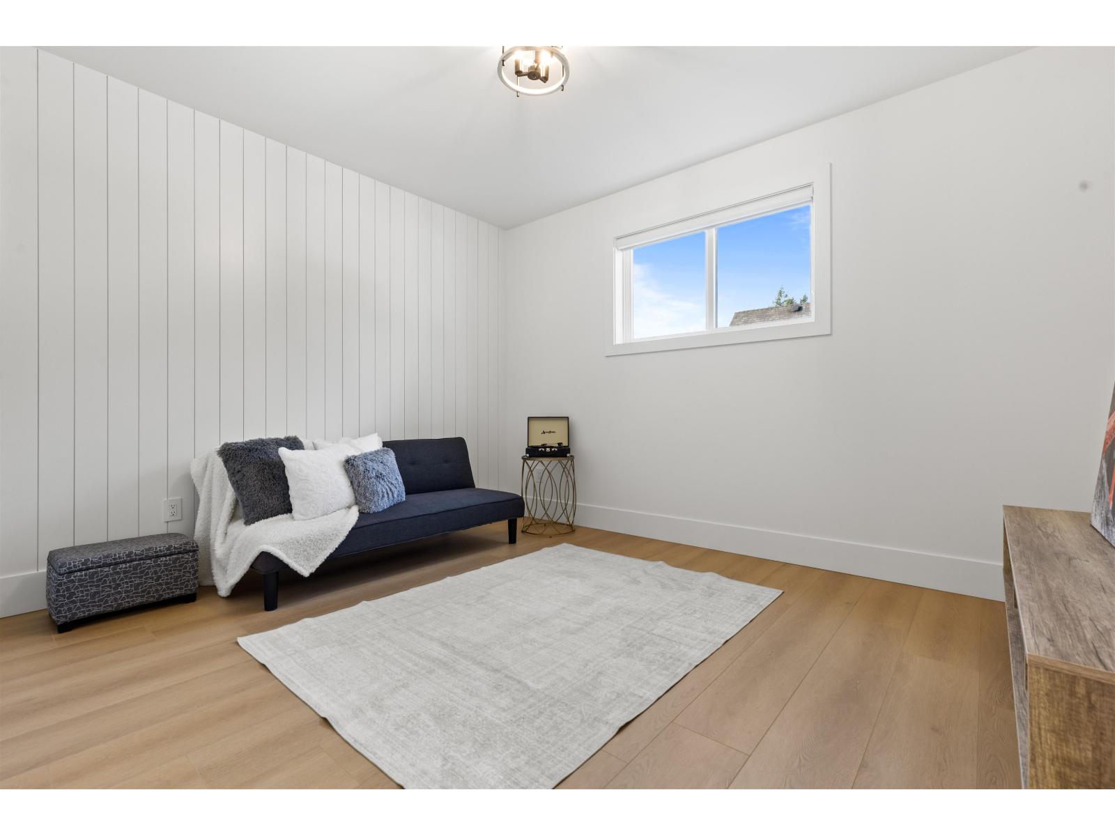 19843 37A AVENUE, Langley