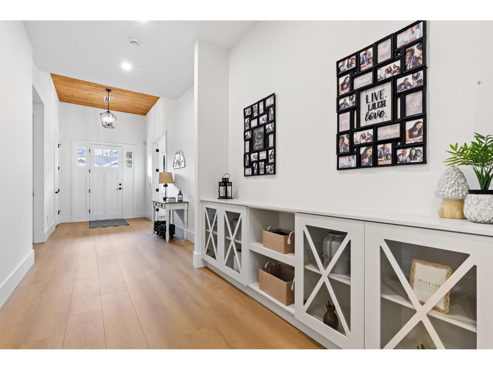 19843 37A AVENUE, Langley