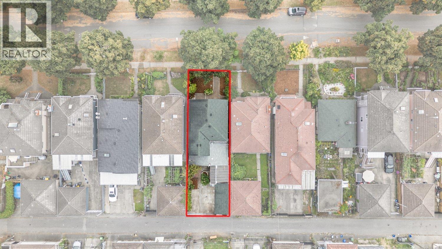 5263 WALES Street - photo 2