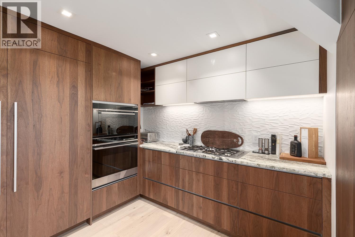 8162 MUIRFIELD CRESCENT, Whistler