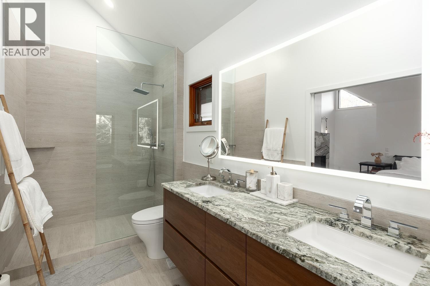 8162 MUIRFIELD CRESCENT, Whistler