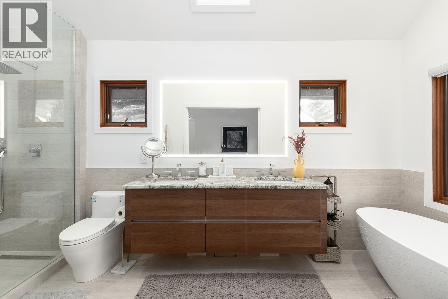 8162 MUIRFIELD CRESCENT, Whistler