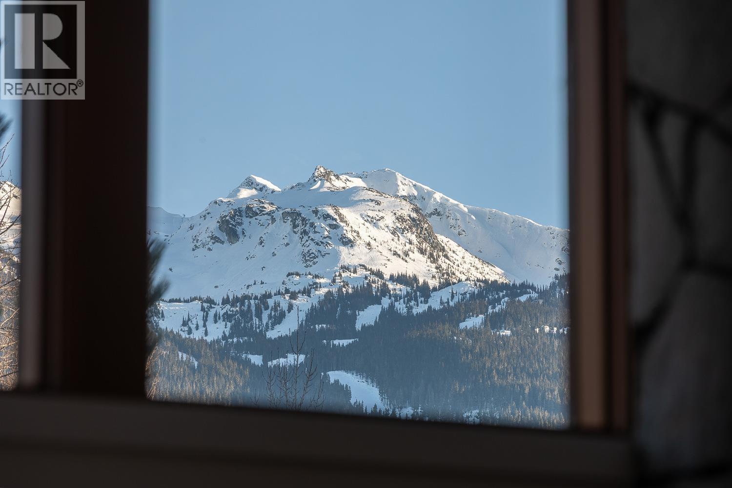 8162 MUIRFIELD CRESCENT, Whistler