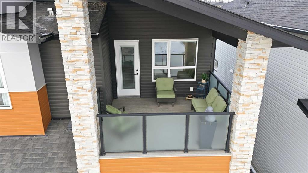 Single Family House for Sale in  Ellington Crescent Evergreen Red Deer 