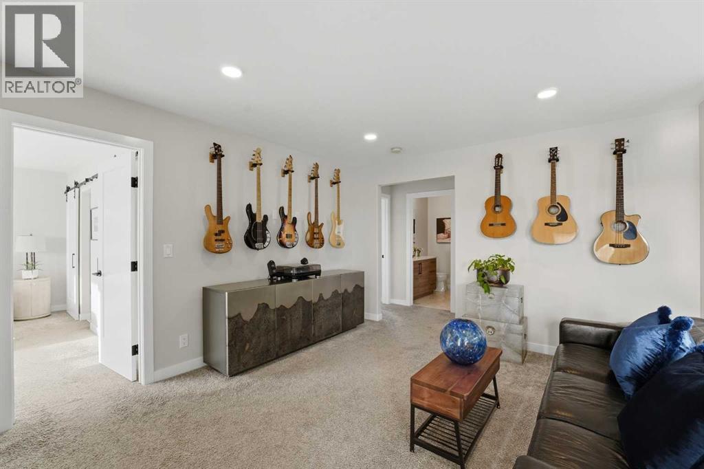 Single Family House for Sale in  Ellington Crescent Evergreen Red Deer 