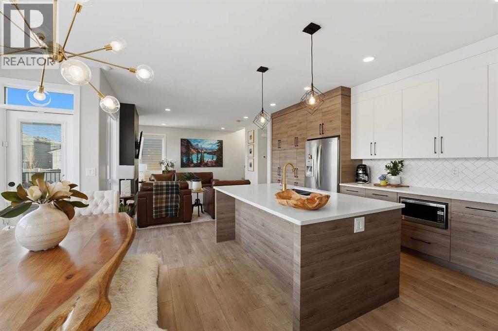 Single Family House for Sale in  Ellington Crescent Evergreen Red Deer 