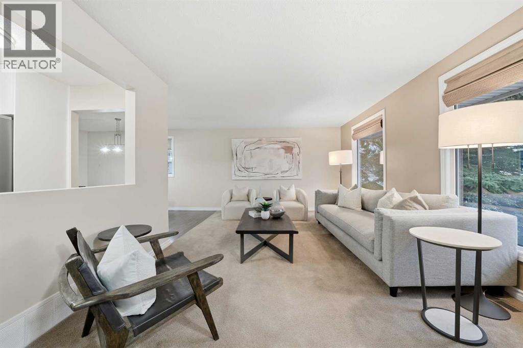 Single Family House 4 Level for Sale in  Dalmeny Hill NW Dalhousie Calgary 