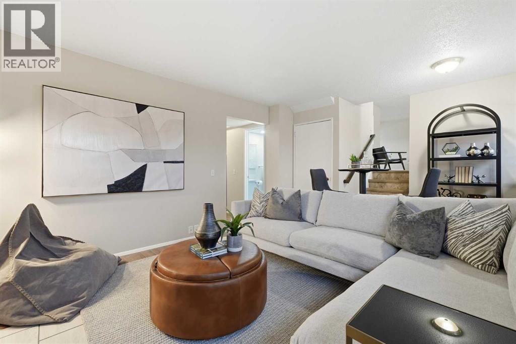 Single Family House 4 Level for Sale in  Dalmeny Hill NW Dalhousie Calgary 