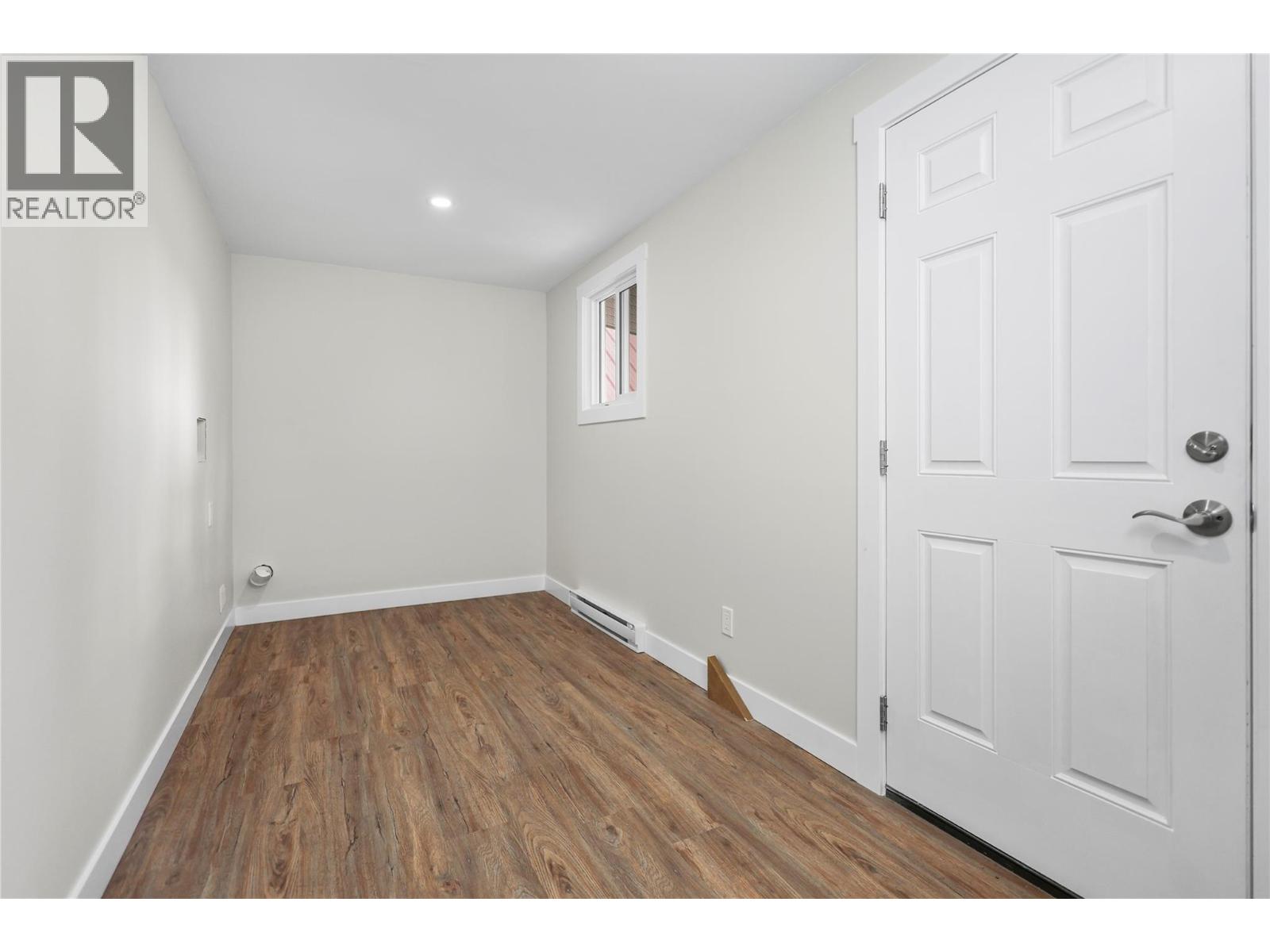 8127 Donaldson Drive, Grand Forks