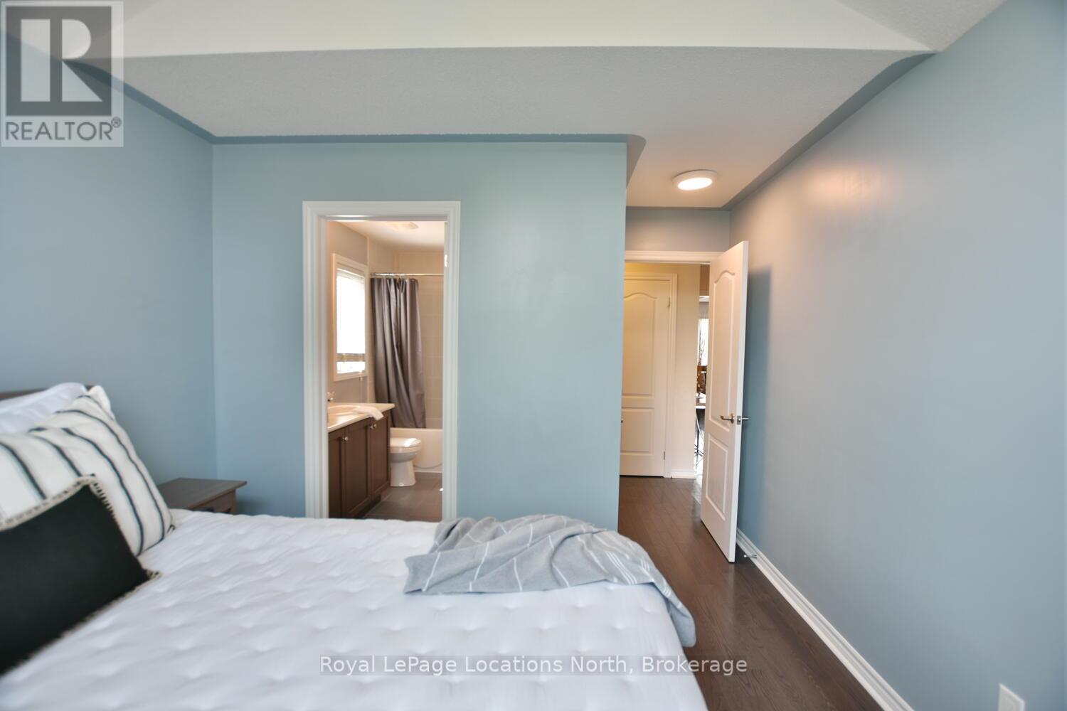 20 LEEWARD CIRCLE - 11