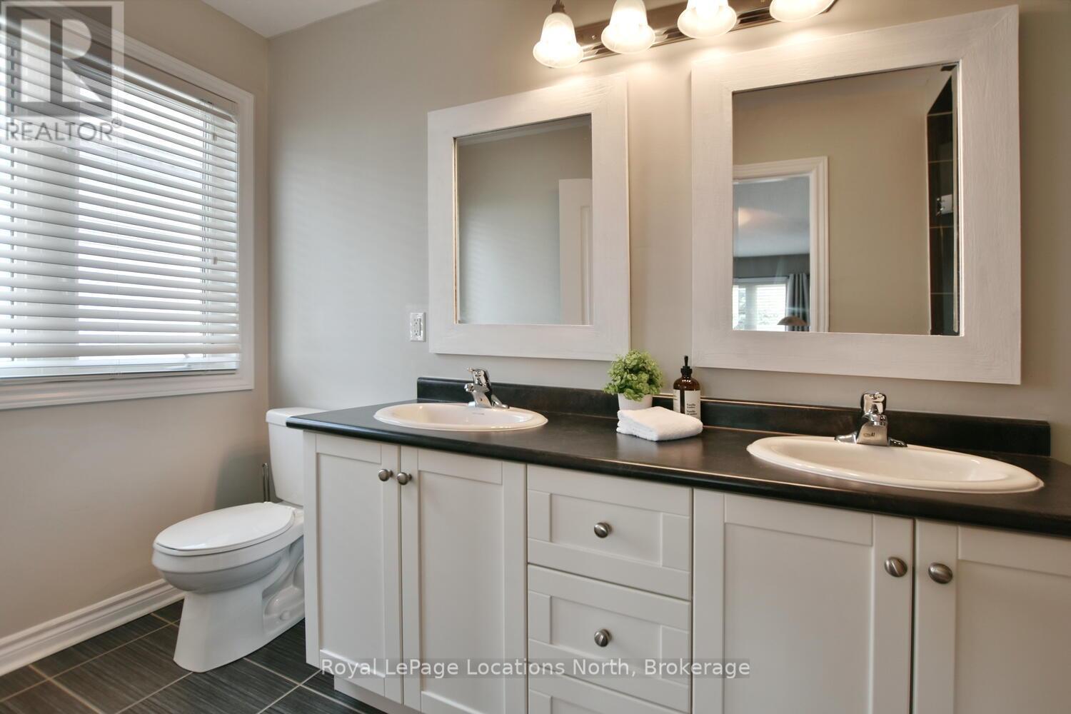 20 LEEWARD CIRCLE - 22